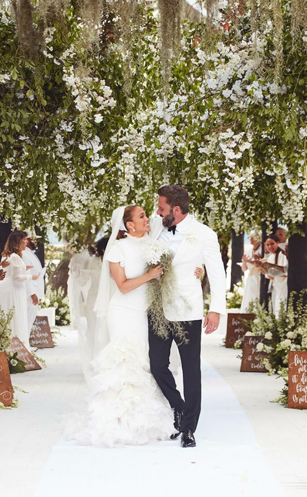 Дженнифер Лопес показала новые фото со свадьбы с Беном Аффлеком и рассказала, как она чуть не сорвалась